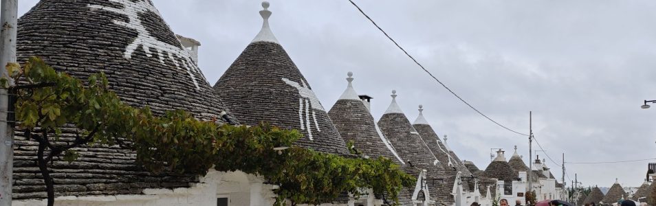 WŁOCHY – APULIA – Alberobello, miasto bajkowych domów