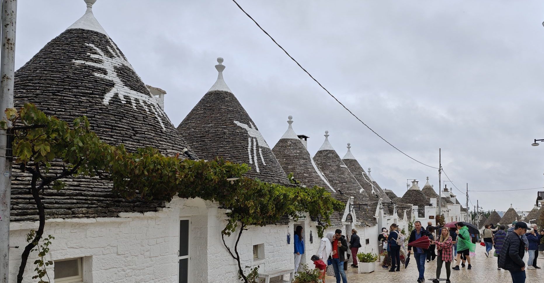 WŁOCHY – APULIA – Alberobello, miasto bajkowych domów